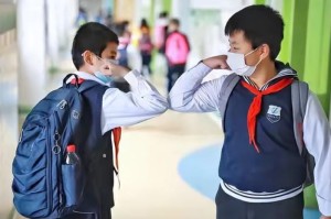 疫情影响孩子上学的说说（疫情影响孩子们上学吗）