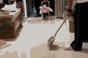疫情之后家里只剩一个人（疫情期间一个人呆在家会怎样）