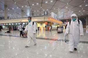 疫情阴霾下的国门开启，何时迎来正常化的曙光？