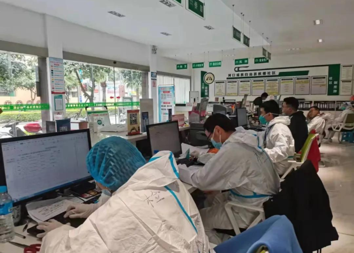 疫情突袭，生活按下暂停键