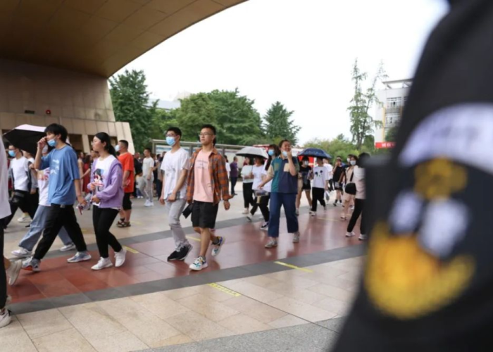 武汉疫情起源与2021年疫情发展回顾