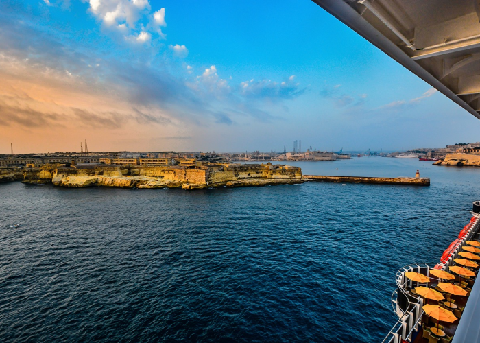 独家发现“牵手跑胡子透视开挂神器”(其实确实有挂)-知乎 独家发现“牵手跑胡子透视开挂神器”(其实确实有挂)-知乎