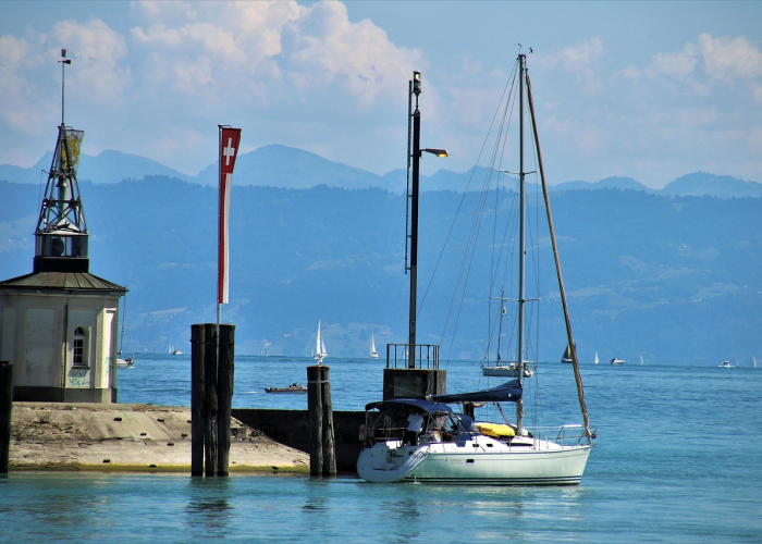 南京发现17例新冠，平静水面下的涟漪与城市韧性