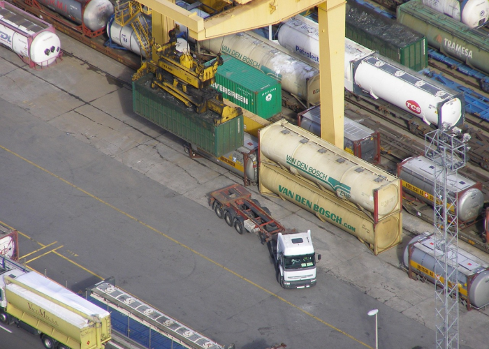 高速免费通行,为何总在初六踩刹车? 高速免费通行,为何总在初六踩刹车?