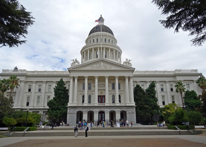 昨日新增2例本土确诊，精准防控下的动态清零进行时