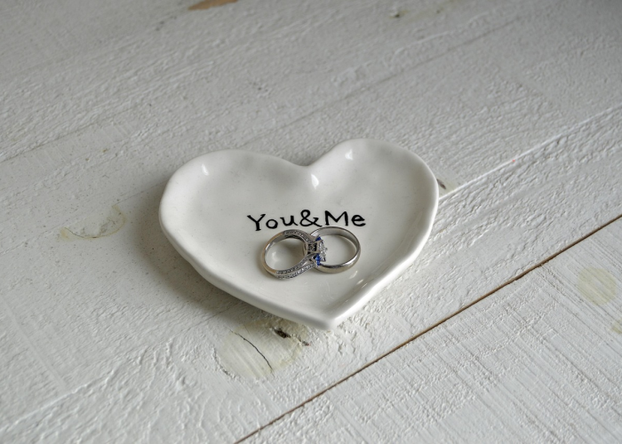 铂金无声，为何PT950的价格，称不出你的情感分量？