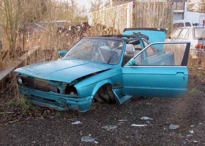 宝马i8敞篷版，一曲混合动力的绝唱，全球仅售不足万辆