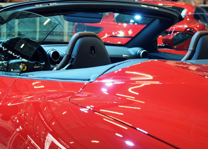 杜卡迪，红色魅影，速度与灵魂的交响