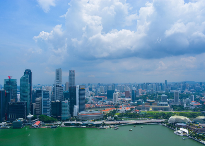 南京厂多吗？探访这座城市的产业家底与转型之路