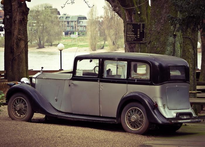 劳斯莱斯幻影,奢华之巅,价格几何? 劳斯莱斯幻影,奢华之巅,价格几何?