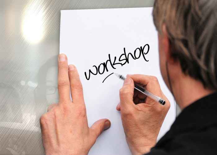 北京限制人员出京，防疫之盾与流动之困