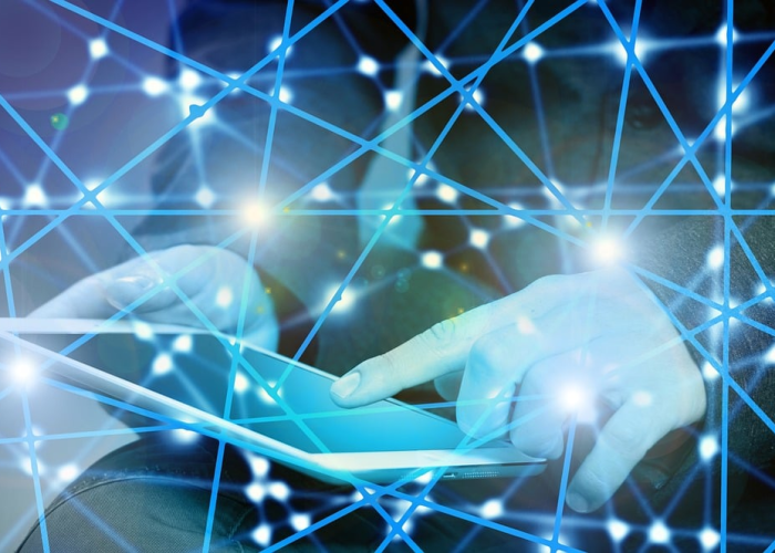 CCTV1综合节目在线直播，连接时代的窗口，尽在指尖