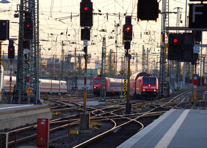 邯郸密切接触者行动轨迹公布，一场与时间赛跑的城市追踪战