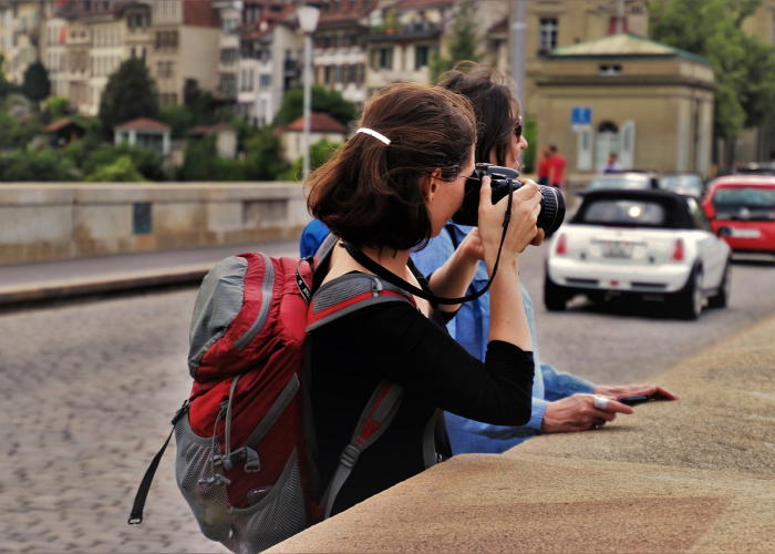 郭爽，郑州暴雨中的摆渡人与城市韧性之光