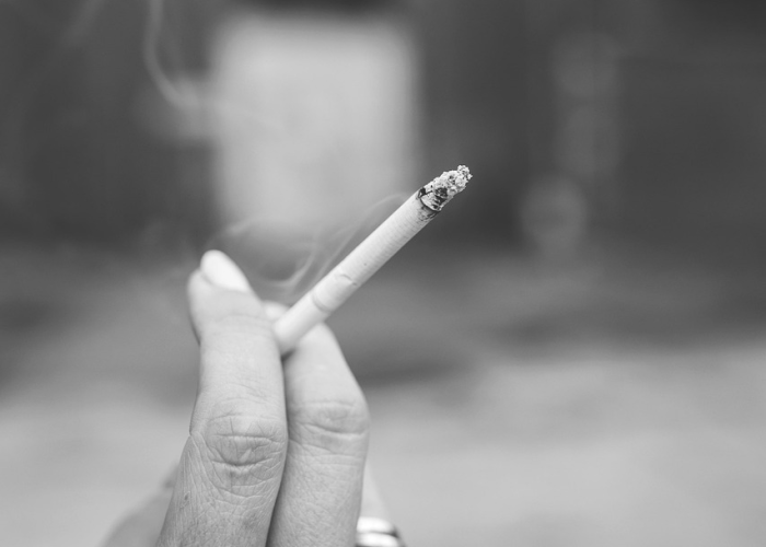 吸烟者,为何更易成为新冠病毒的猎物? 吸烟者,为何更易成为新冠病毒的猎物?