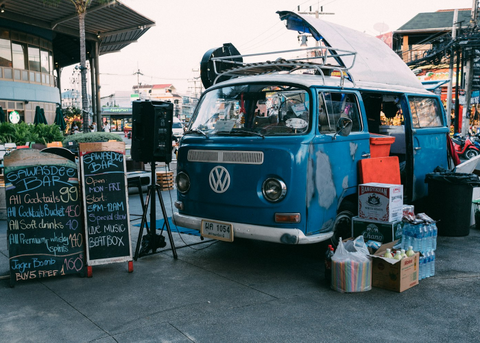 免费通行背后的经济账，五一高速免费，真的是免费午餐吗？