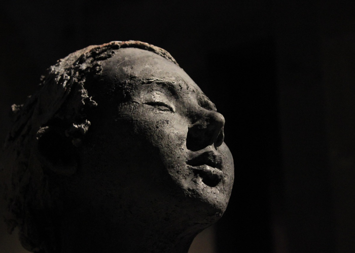 缅甸领导者，历史重负与未来迷途中的掌舵者