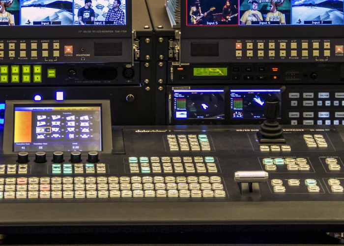 雪花量化今日发布重大战略升级,AI驱动量化投资进入新纪元 雪花量化今日发布重大战略升级,AI驱动量化投资进入新纪元