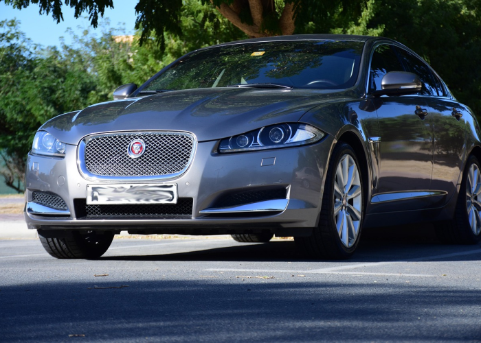 雷克萨斯ES350参数配置全解析，经典豪华轿车的性能与科技内涵