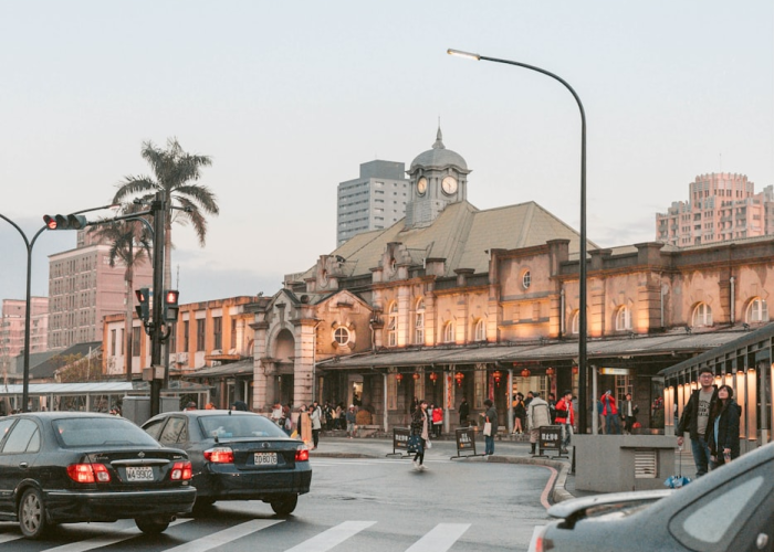 从深圳速度到深圳温度，一座超大型城市的韧性生长