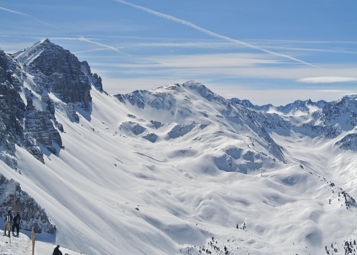 雪世界滑雪场视频大全，从入门到高手，一屏尽览冰雪激情