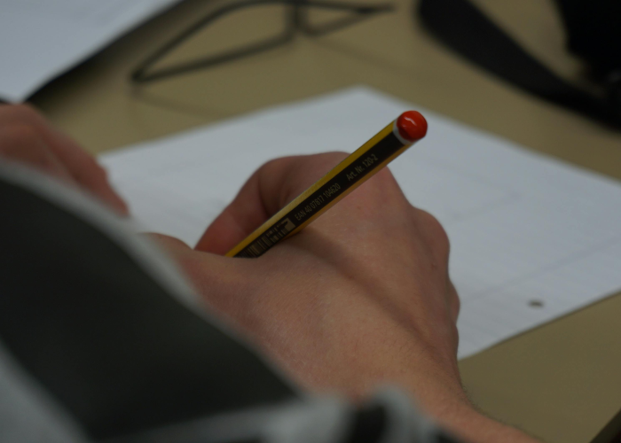 终于明白“牵手跑得快其实真的有透视”(确实有开挂)-知乎