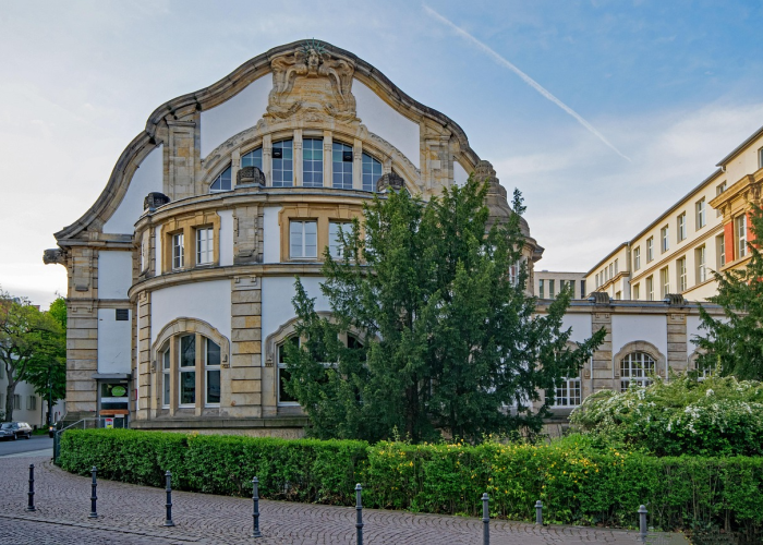 中央民族大学，一所兼具985与211双重身份的独特学府