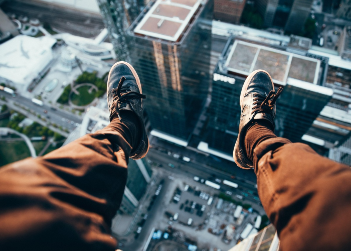 上海急症，都市脉动中的生命竞速与人性微光