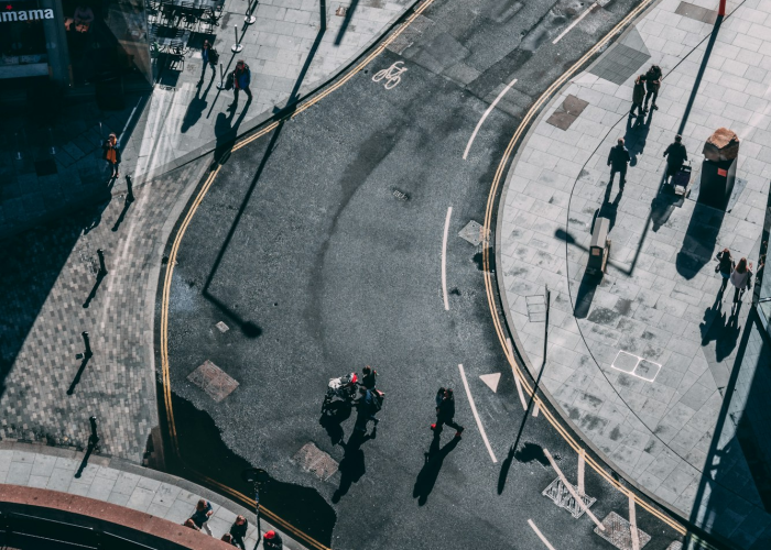 斯里兰卡破产，一面高悬的国家治理明镜