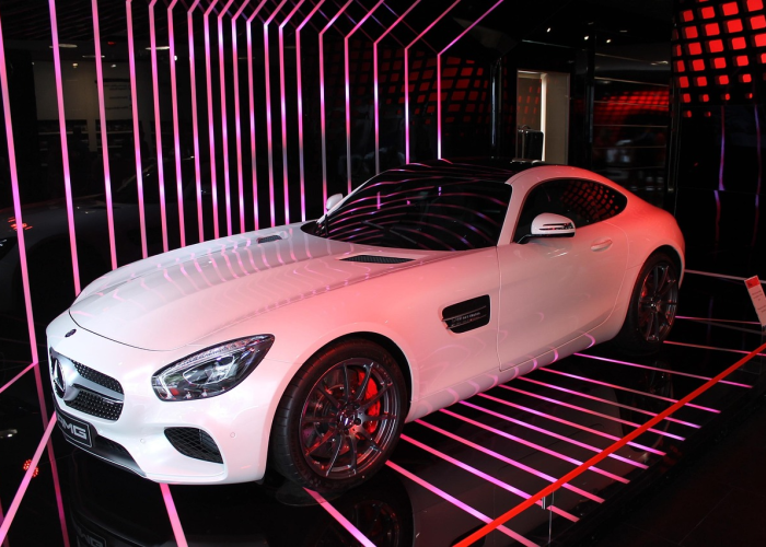 2025款奔驰S400正式上市，价格揭晓，豪华与科技的再次进化